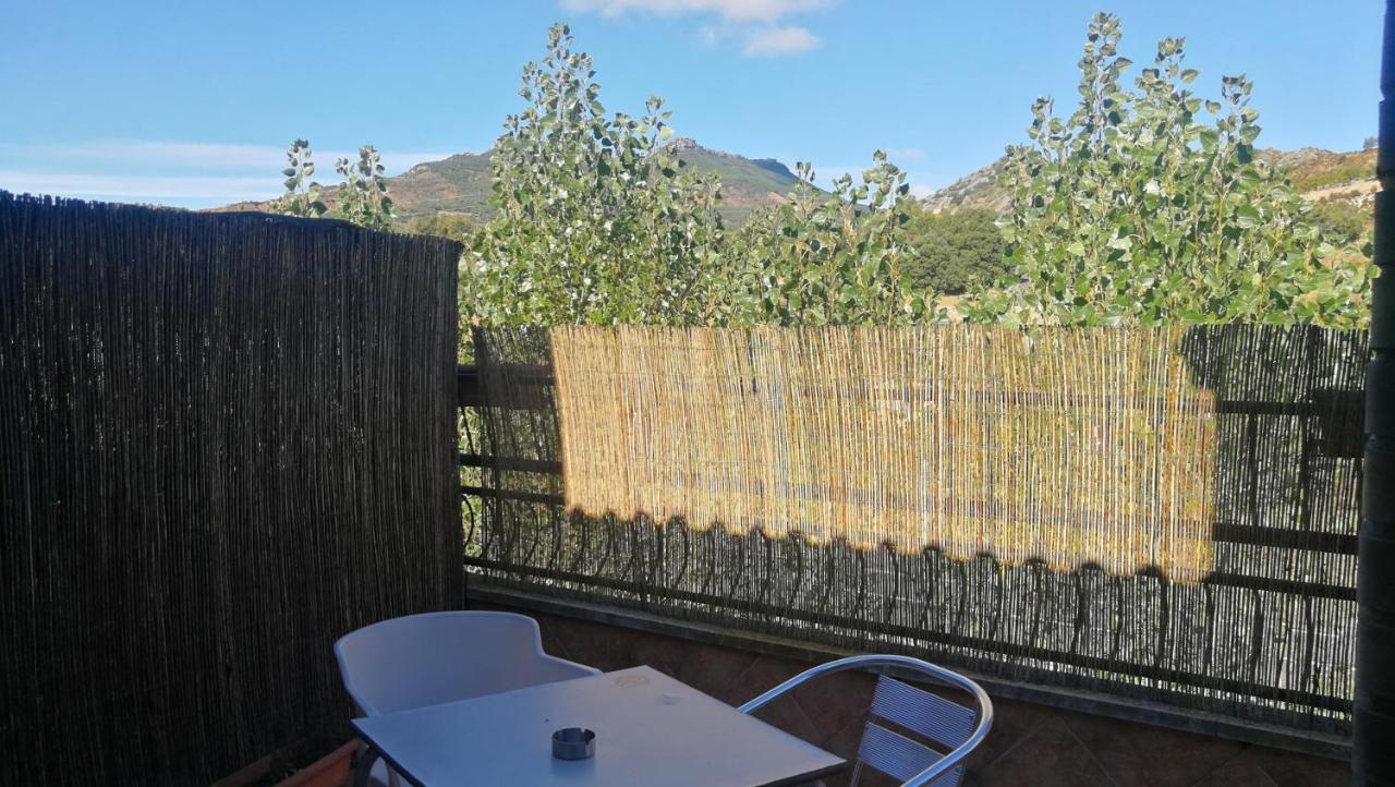 Hostal Escarla Aren Dış mekan fotoğraf