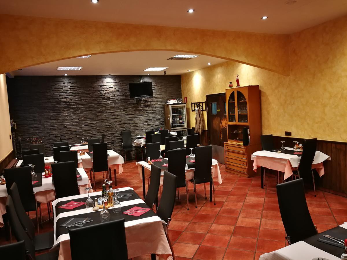 Hostal Escarla Aren Dış mekan fotoğraf